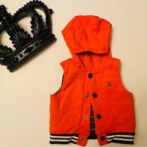 Boys GAP vest with hood